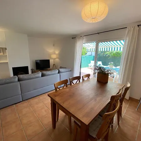 Hébergement de vacances Daro 3d 49 *